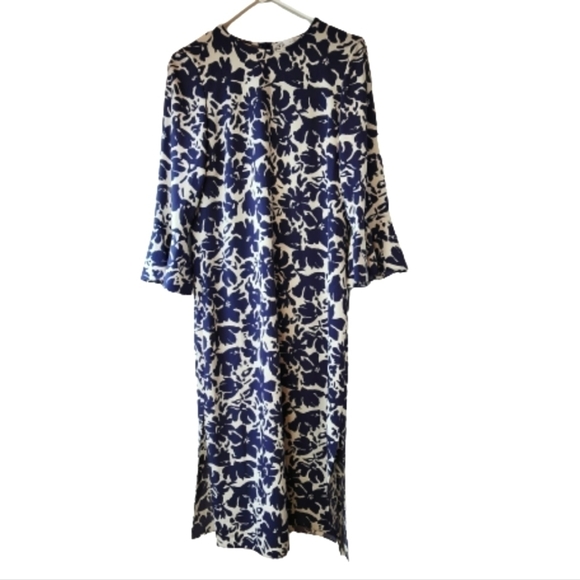 Zara Blue and White Floral Bell Sleeve Dress Size Small - Picture 1 of 9